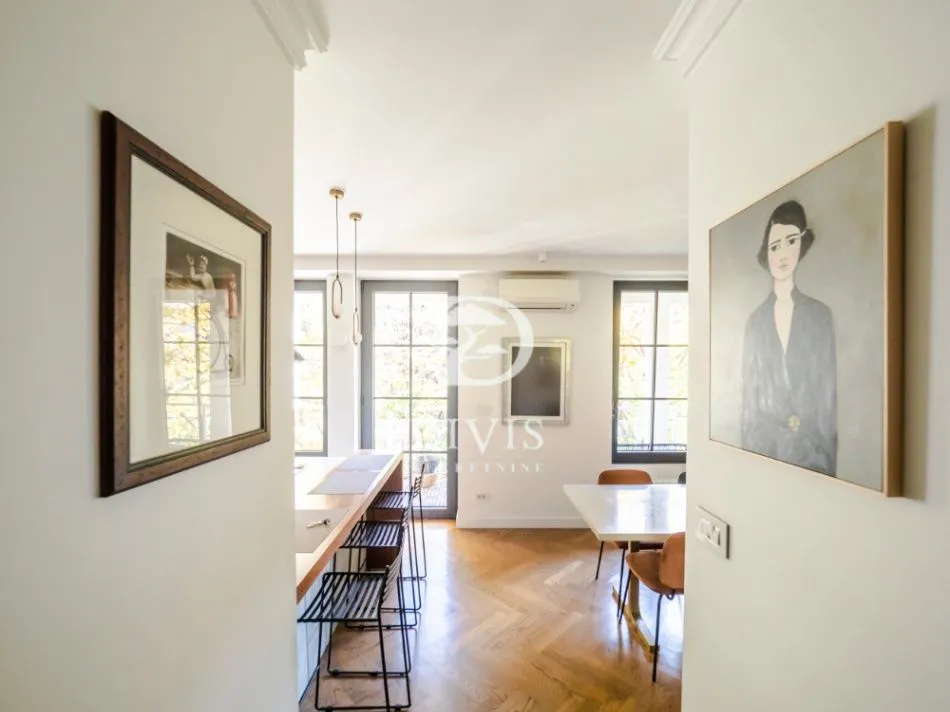 Sale, four bedroom apartment, 103m², Kalenić Pijaca, Vračar Sve Podlokacije