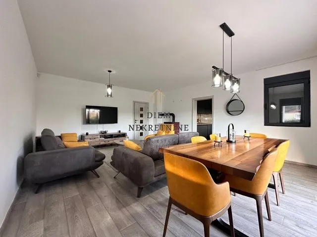 Rent, house, 177m², Tološi, Podgorica