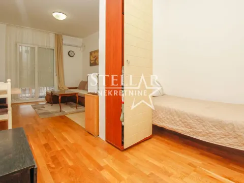 Izdavanje, stan, 25m², Stari Aerodrom, Podgorica - image 4