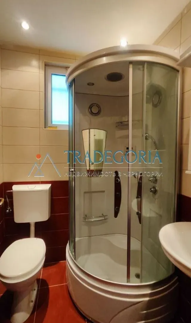 Prodaja, trosoban stan, 90m², Petrovac, Budva