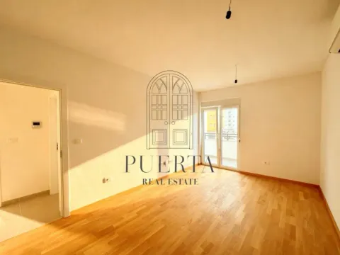 Prodaja, jednosoban stan, 45m², Pobrežje, Podgorica - image 8