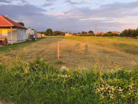 Zemljište in Zeta