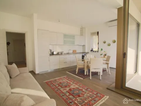 Sale, two bedroom apartment, 73m², Tivat, Crna Gora - image 2