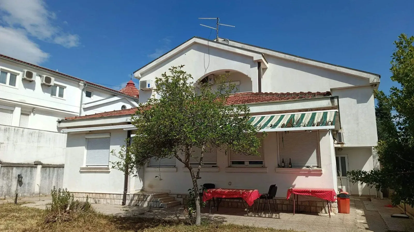 Sale, house, 380m², Podgorica, Crna Gora