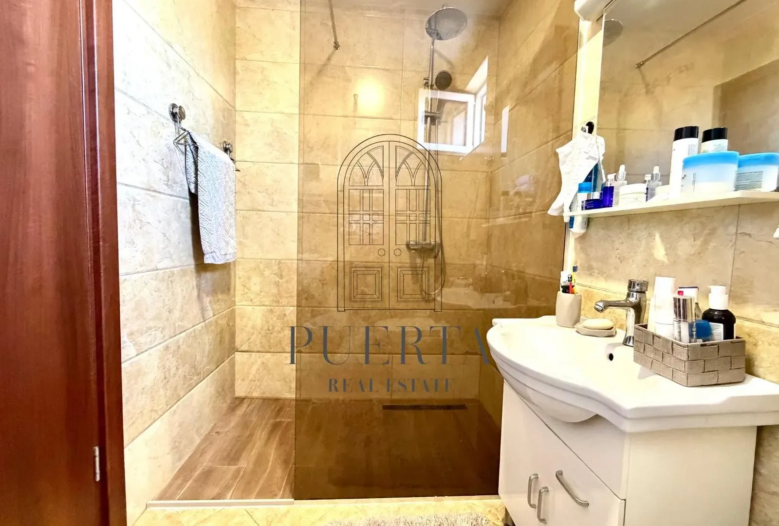 Prodaja, dvosoban stan, 69m², Zabjelo, Podgorica