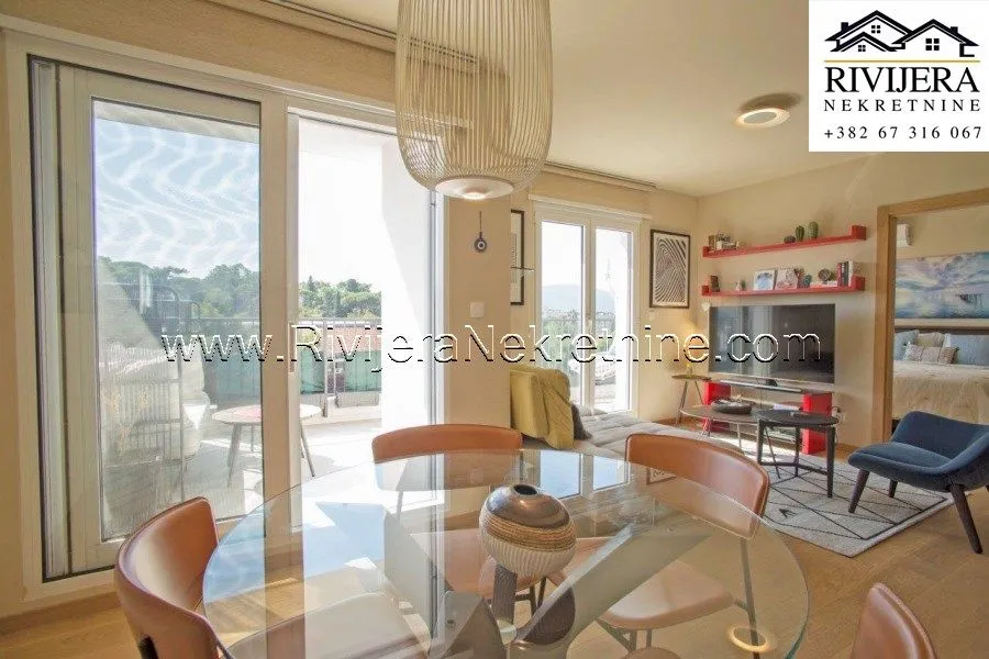 Prodaja, dvosoban stan, 64m², Tivat, Crna Gora