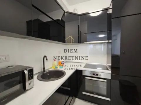 Izdavanje, dvosoban stan, 80m², Soho City, Bar - image 12