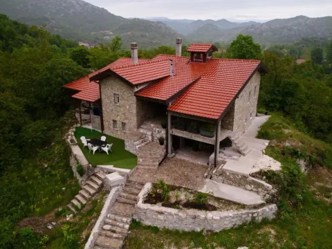 Prodaja, kuća, 208m², Obzovica, Cetinje - image 2