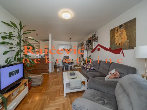 Prodaja, trosoban stan, 82m², Vračar, Šid - image 5