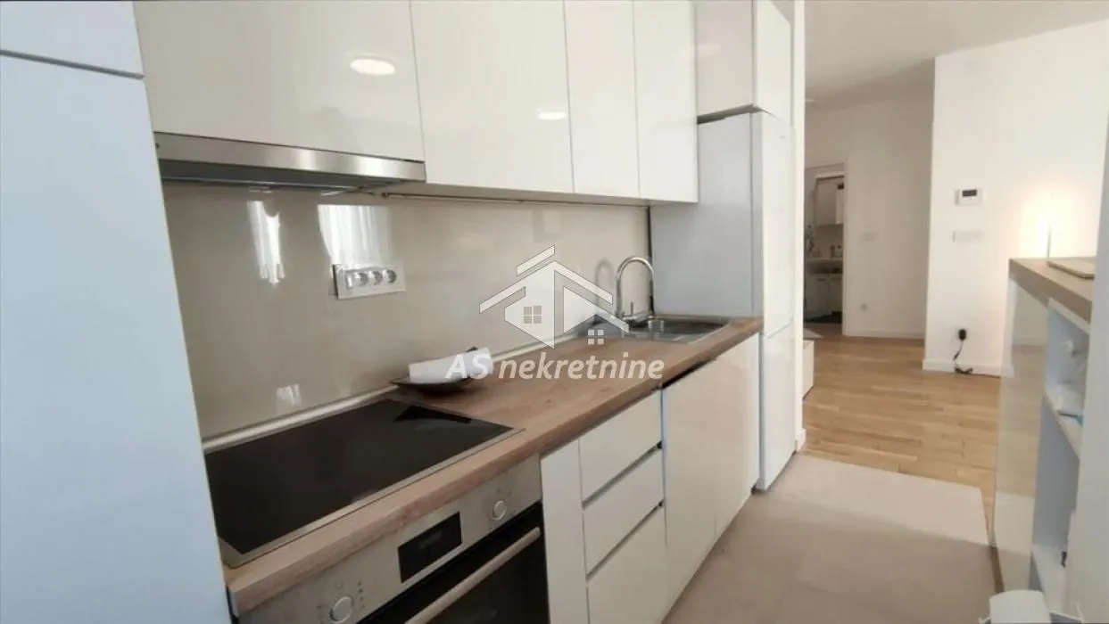 Izdavanje, dvosoban stan, 50m², Lekino Brdo, Voždovac Sve Podlokacije