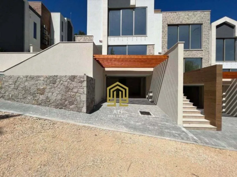 Prodaja, kuća, 154m², Donja Lastva, Tivat