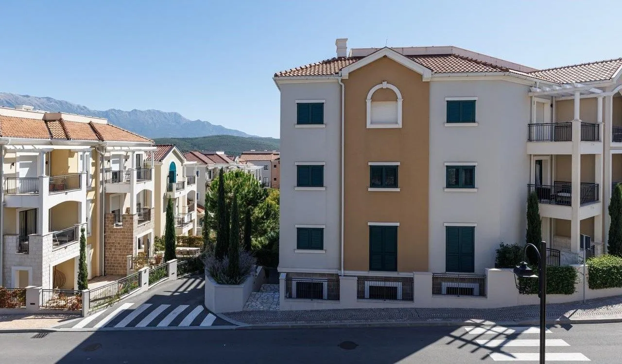 Prodaja, jednosoban stan, 50m², Luštica Bay, Tivat
