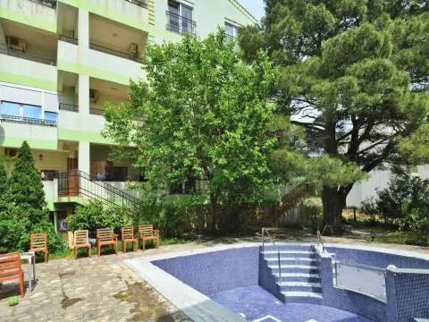 Sale, one bedroom apartment, 65m², Maine, Budva - image 12
