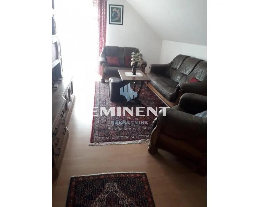 Prodaja, kuća, 322m², Grošnica, Kragujevac