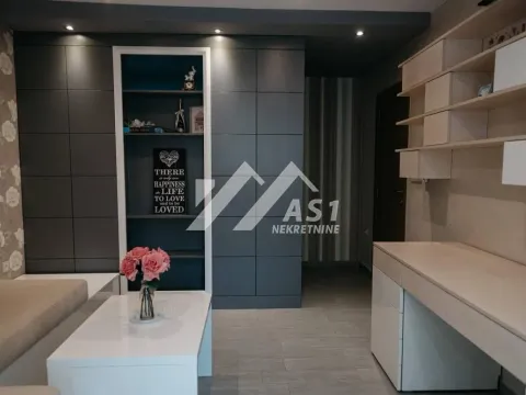 Izdavanje, četvorosoban stan, 120m², Lipov gaj, Novi Sad Sve Podlokacije - image 2