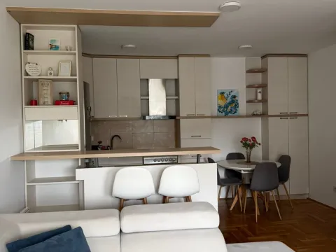 Sale, two bedroom apartment, 56m², City Kvart, Podgorica - image 5