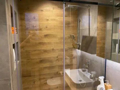 Izdavanje, dvosoban stan, 120m², Centar, Podgorica - image 4