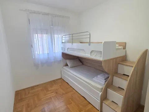 Izdavanje, dvosoban stan, 60m², Budva okolina, Budva - image 9