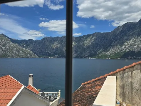 Prodaja, jednosoban stan, 54m², Prčanj, Kotor - image 8