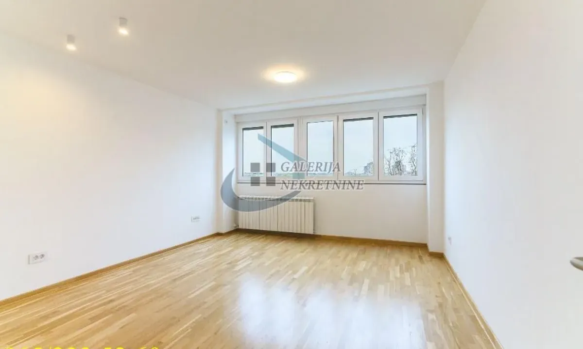 Prodaja, trosoban stan, 61m², Stari Merkator, Novi Beograd Sve Podlokacije