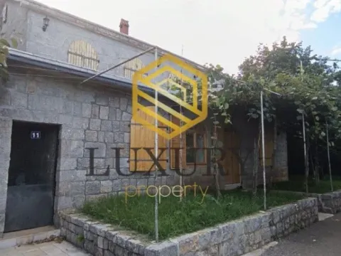 Izdavanje, kuća, 80m², Mareza, Podgorica - image 10