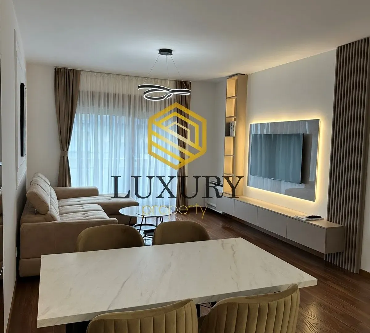 Izdavanje, jednosoban stan, 72m², Master Kvart, Podgorica