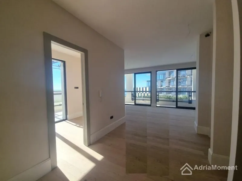 Prodaja, dvosoban stan, 113m², Bečići, Budva