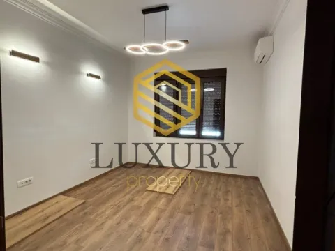 Rent, office space, 70m², Centar, Budva - image 3