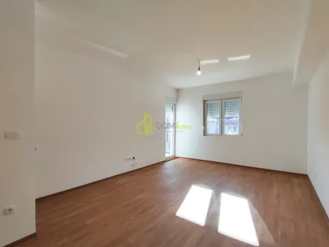 Prodaja, jednosoban stan, 44m², Zabjelo, Podgorica - image 1