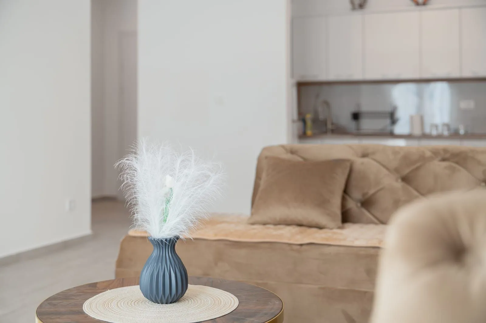 Izdavanje, jednosoban stan, 57m², Bečići, Budva