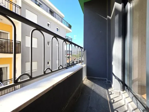 Prodaja, dvosoban stan, 77m², Zagorič, Podgorica - image 8