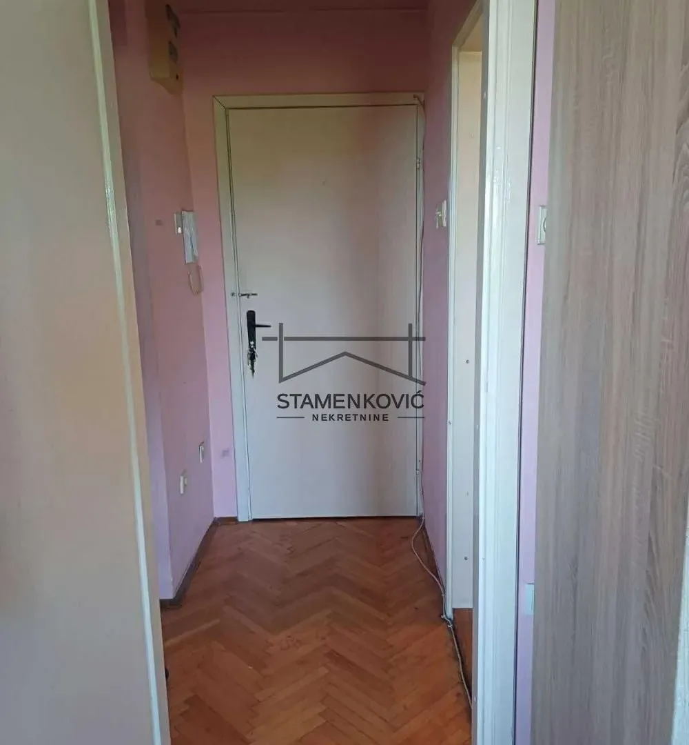 Prodaja, jednosoban stan, 28m², Rotkvarija, Novi Sad Sve Podlokacije