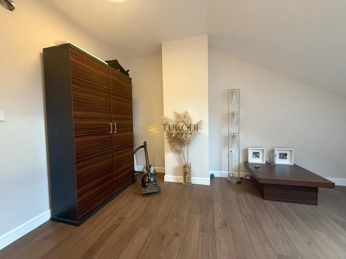 Prodaja, stan, 146m², Rotkvarija, Novi Sad Sve Podlokacije