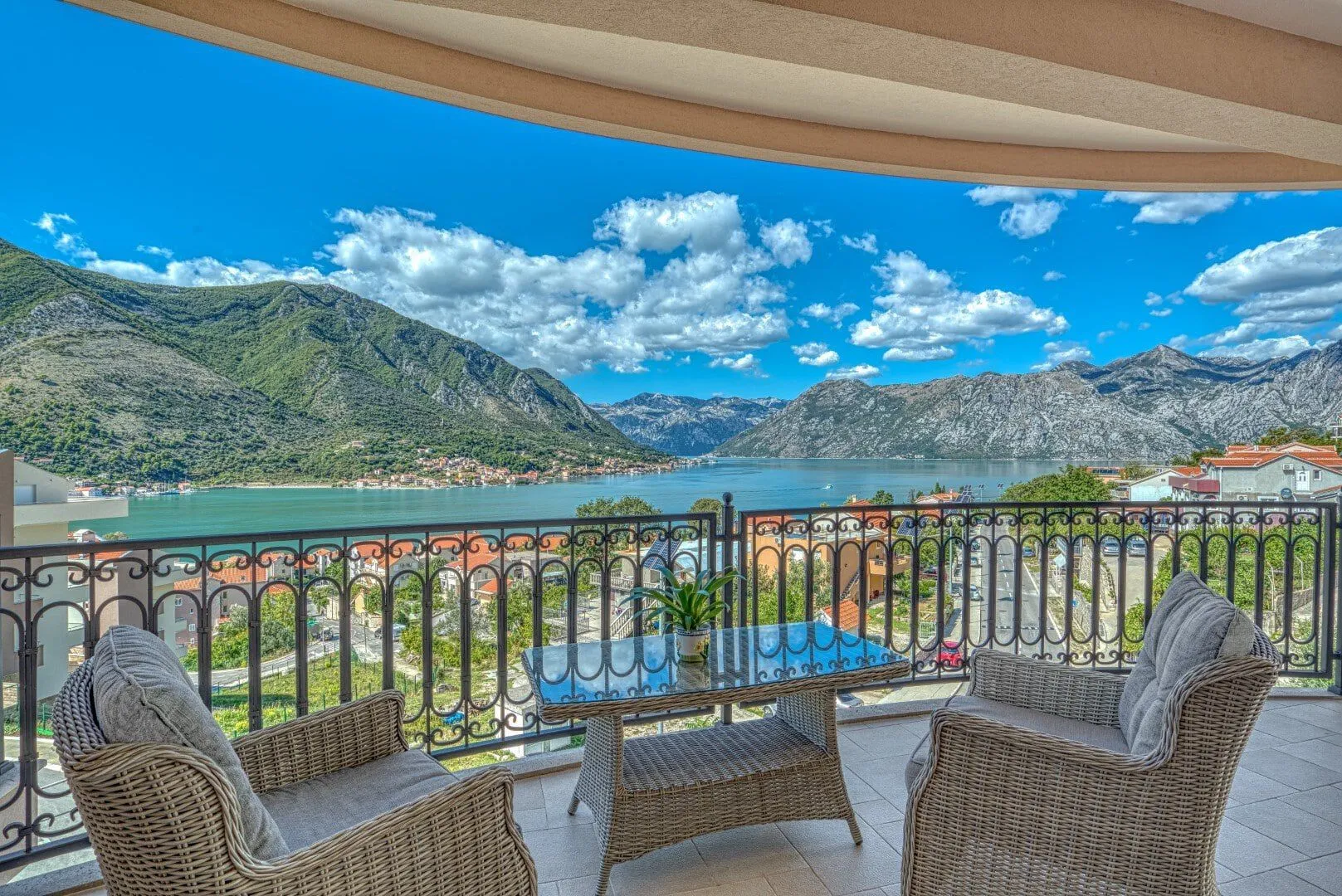 Sale, house, 507m², Dobrota, Kotor