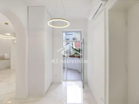 Rent, three bedroom apartment, 106m², Stari Grad, Beograd - image 22