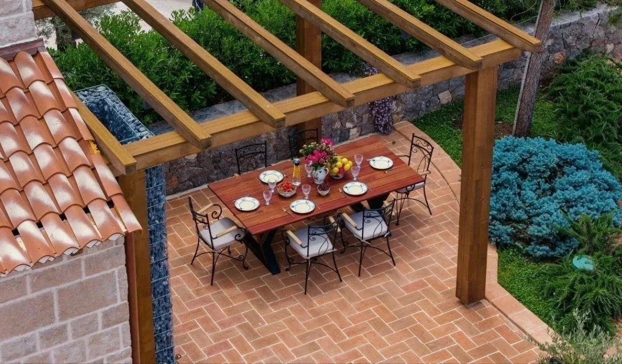 Sale, house, 800m², Žanjice, Herceg Novi
