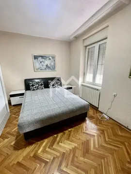 Rent, house, 80m², Zemun Gornji Grad, Zemun Sve Podlokacije - image 8