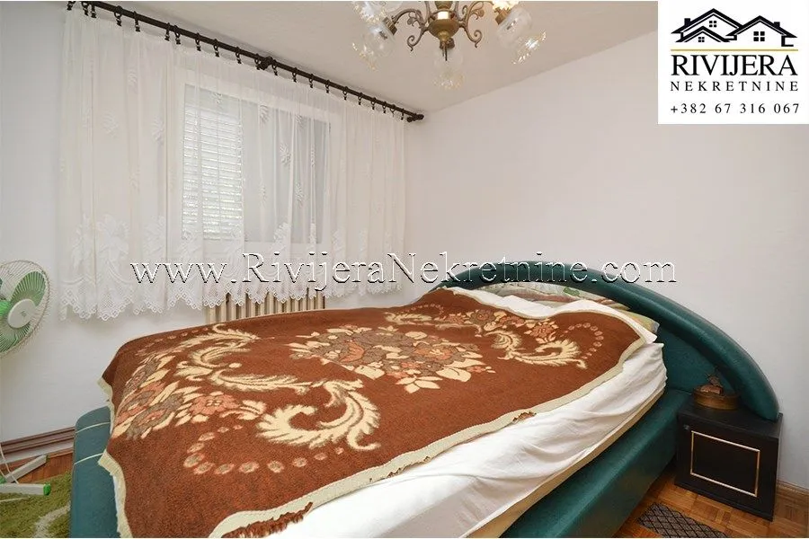 Prodaja, trosoban stan, 102m², Centar, Tivat