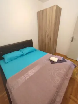 Izdavanje, dvosoban stan, 55m², Centar, Podgorica - image 4