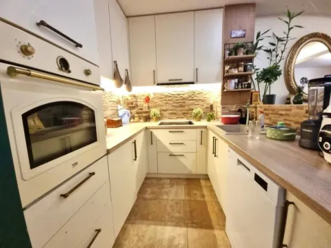 Prodaja, dvosoban stan, 82m², Rozino, Budva - image 6