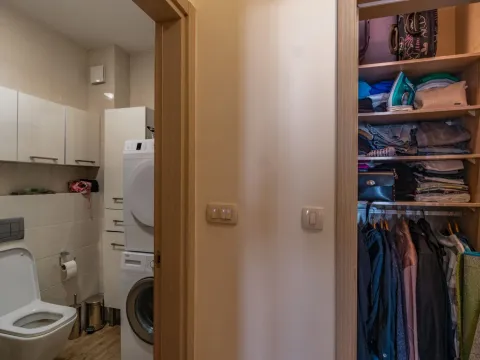 Prodaja, dvosoban stan, 72m², City Kvart, Podgorica - image 7