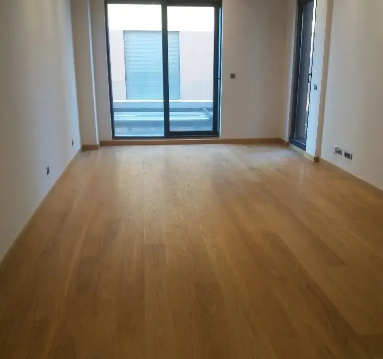 Rent, office space, 52m², Preko Morače, Podgorica