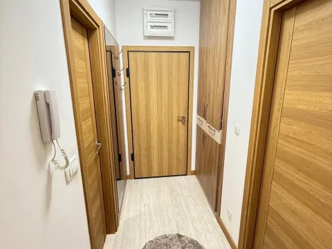 Prodaja, jednosoban stan, 45m², New City, Podgorica - image 9