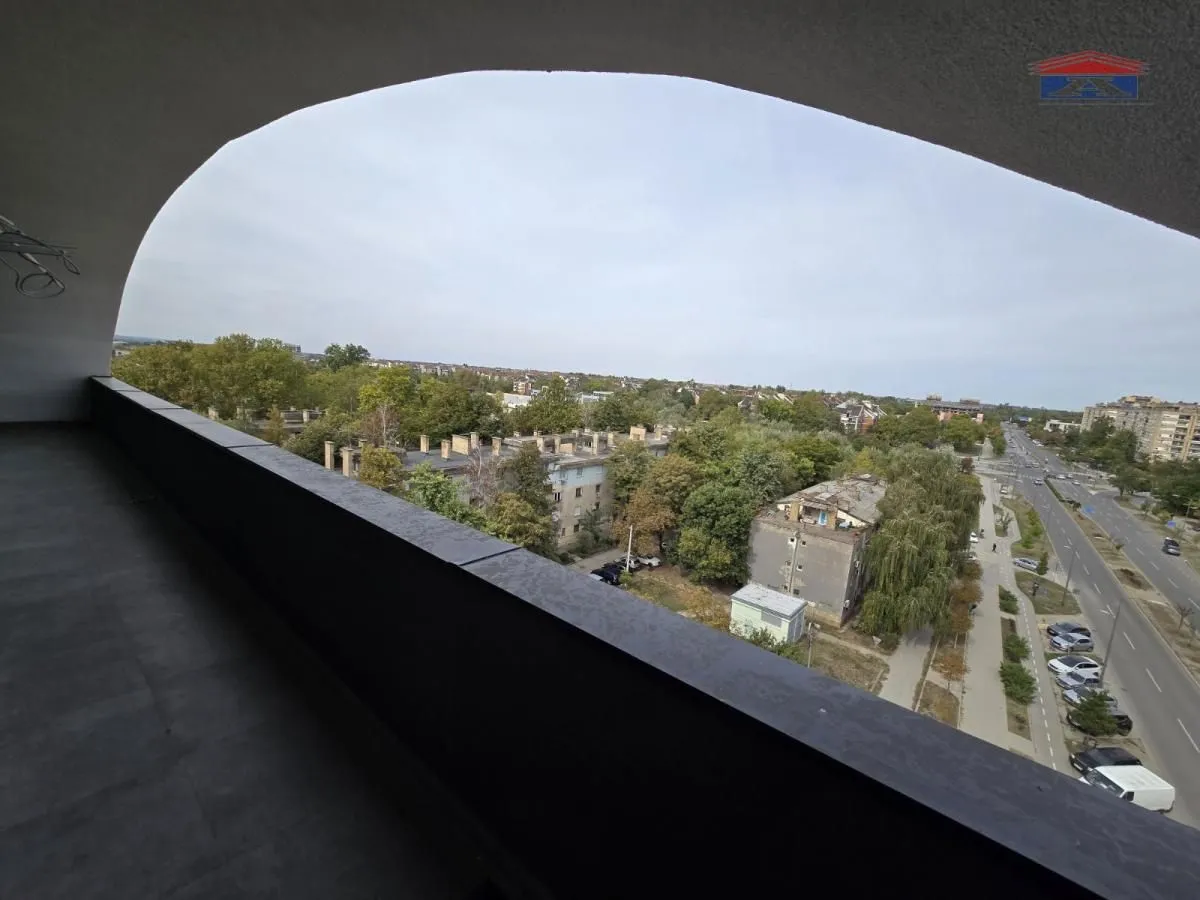 Prodaja, četvorosoban stan, 117m², Novo naselje, Novi Sad