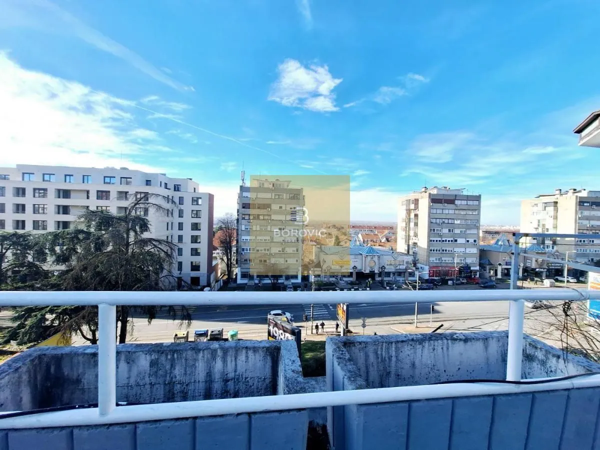 Rent, office space, 215m², Banovo Brdo, Beograd
