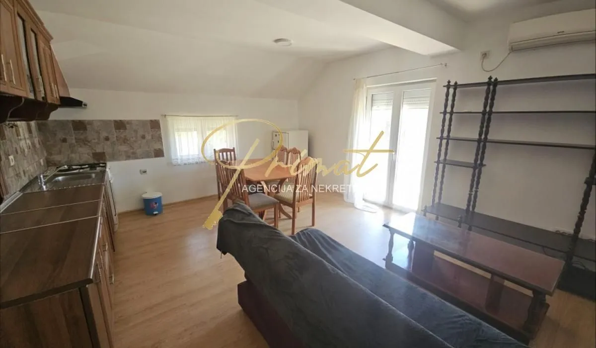 Rent, three bedroom apartment, 75m², Palilula Sve Podlokacije, Beograd