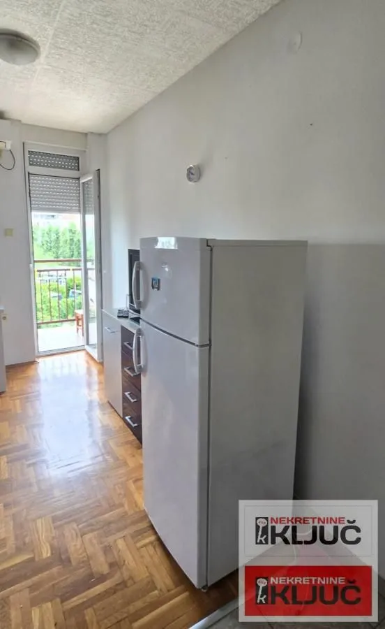 Rent, studio apartment, 27m², Bulevar patrijarha Pavla, Novi Sad Sve Podlokacije