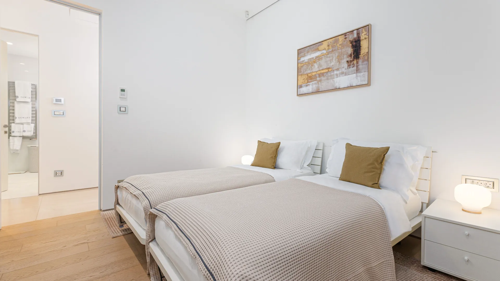 Sale, two bedroom apartment, 146m², Dukley Gardens, Budva