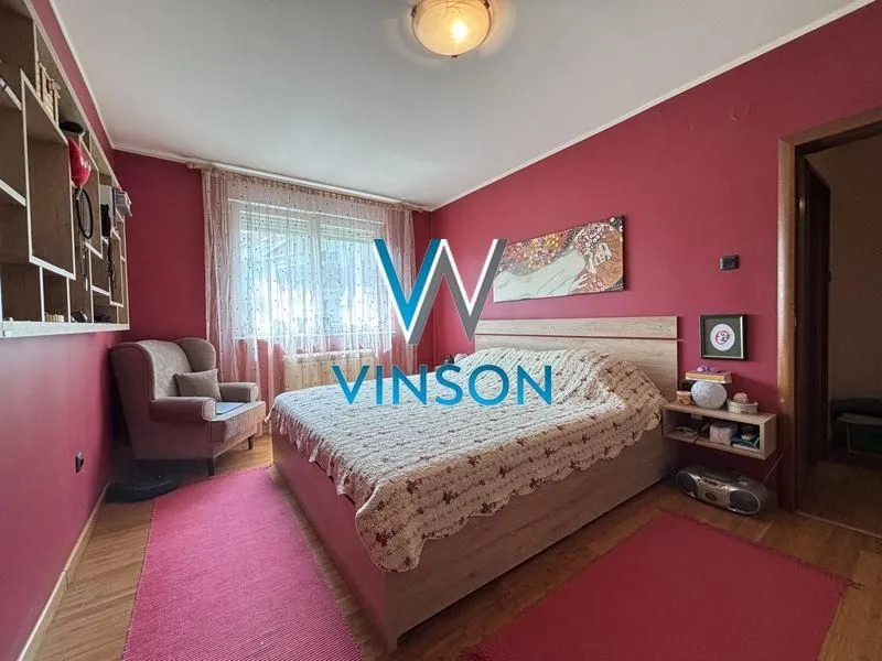 Prodaja, četvorosoban stan, 115m², Grbavica, Novi Sad Sve Podlokacije