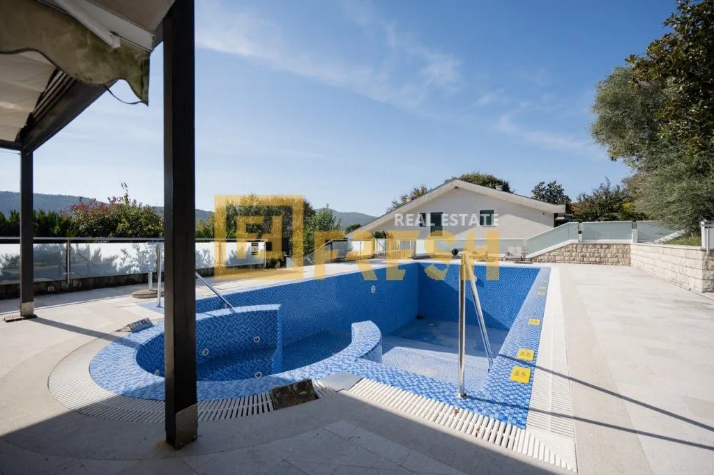 Rent, house, 380m², Mareza, Podgorica